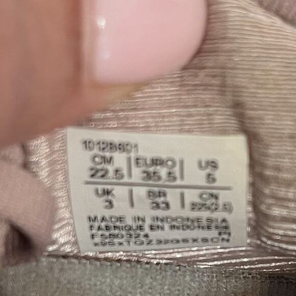 Asics Gel-Nimbus 26 Womens Sneakers Size 5 Pink Lavender Running Athletic Gym - Picture 8 of 8